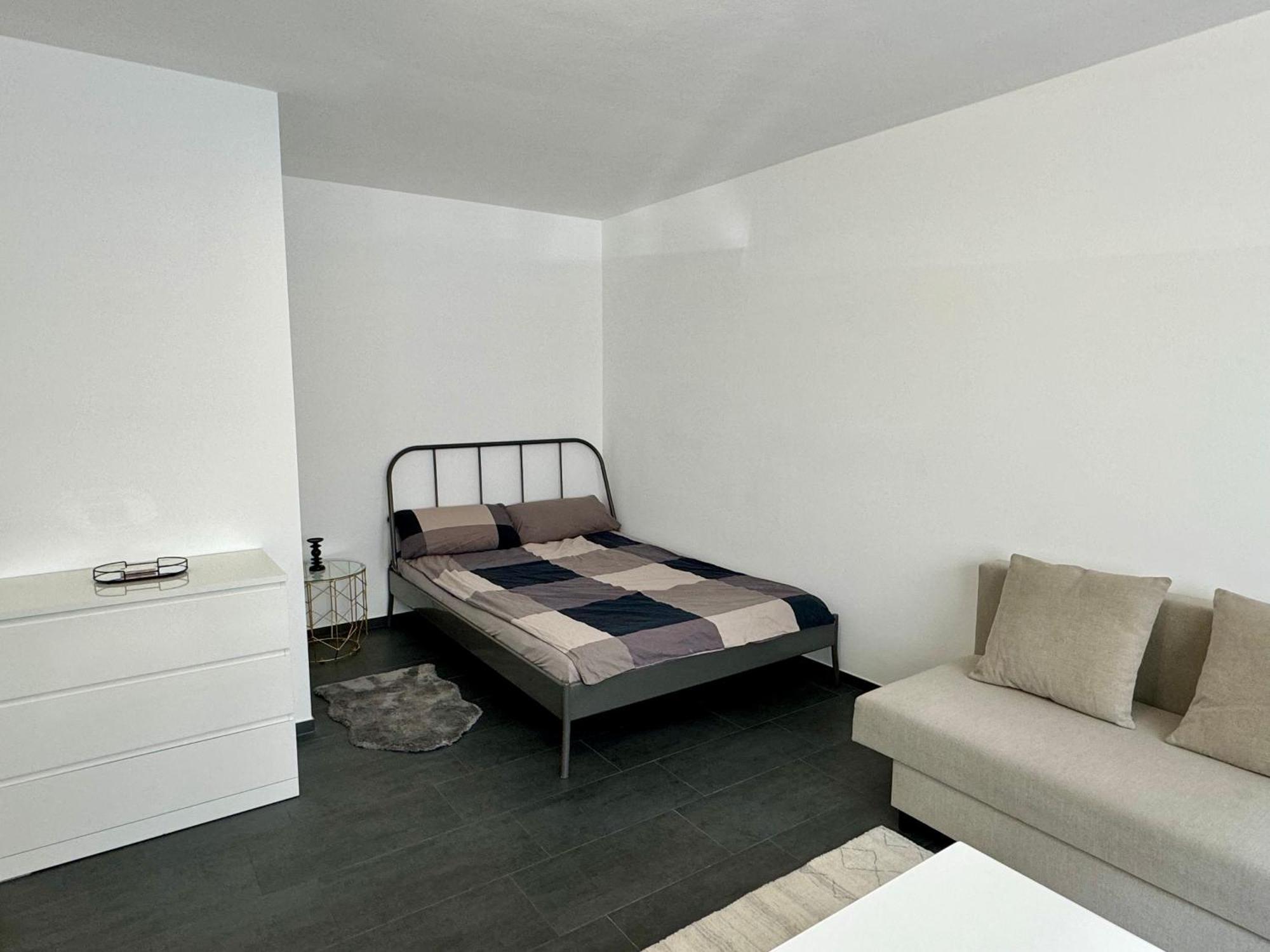 Apartment Single In Düsseldorf